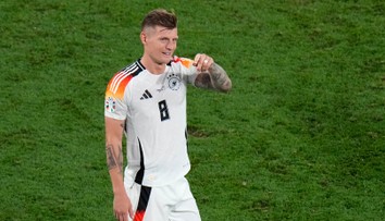 Hviezdna kariéra ho nezmenila, Toni Kroos dostal vyznamenanie: Nadácia mi pomohla uvedomiť si, čo je dôležité