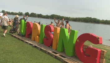 Festivalová sezóna vrcholí. Ani horúčavy nezabránili ľuďom užiť si Uprising