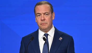 Bude to ako vyhlásenie vojny. Medvedev varuje Európu pred krokom, na ktorý by Rusko muselo reagovať útokom