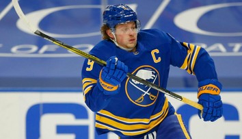 Jack Eichel sa po výmene dočká preferovanej operácie. Rekonvalescencia by mala trvať tri mesiace