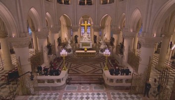 V Paríži sme sa rozprávali s monsignorom Imrichom Tóthom o tom, čo katedrála Notre Dame znamená pre veriacich