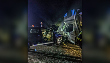 Vážna nehoda v Košickom kraji. Čelne sa zrazilo auto s nákladiakom