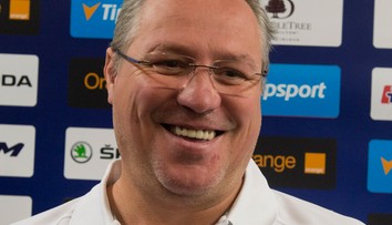 Róbert Švehla naznačil, kto môže za to, že Slovákom nezahrali hymnu