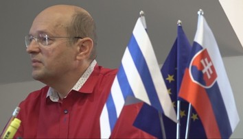 Primátor Nemšovej rozhodol o peniazoch bez vedomia poslancov. Zdôvodnenie policajtov nepresvedčilo