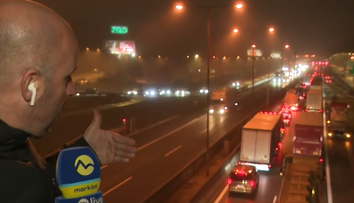 V Bratislave celý deň kolabuje doprava. Párminútová cesta môže trvať hodiny