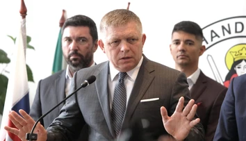 Takáč obvinil Zelenského z užívania drog, potvrdiť to mala jeho exhovorkyňa. Fico tvrdenie svojho ministra podporil