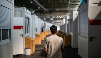 Plán, ktorý prepíše pravidlá EÚ: Päť krajín chce posielať odmietnutých migrantov mimo Európy