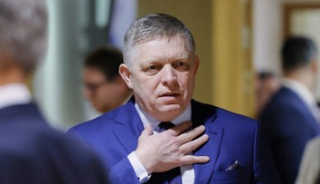 Ficova cesta do Moskvy je terčom kritiky doma aj v zahraničí. Z plánu však na poslednú chvíľu zmizol hlavný bod programu