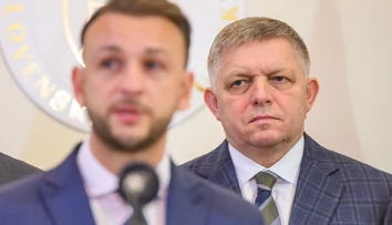 Hlas sa prepadá a Smer stráca každého šiesteho voliča. Rast môže čakať túto stranu