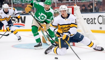 Dramatický novoročný zápas: Na Winter Classic padlo až desať gólov, hokejisti hrali v extrémnom mraze