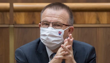 Podpredseda parlamentu Laurenčík vyzval Fica, aby sa vzdal mandátu poslanca