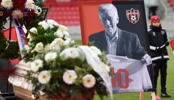 S Jozefom Adamcom sa v Trnave rozlúčili tisícky ľudí