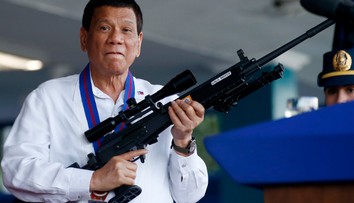 Filipínska polícia na základe zatykača ICC zadržala bývalého prezidenta Rodriga Duterteho