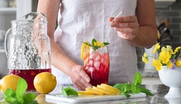 Hydratácia v letných mesiacoch: Ako piť dostatok tekutín zdravo a chutne