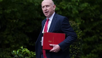 Britský minister obrany Healey podal demisiu pre spory o vojenské výdavky