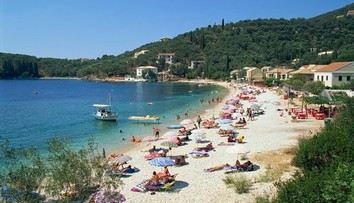 Krásny pobyt na obrázkoch, peklo v realite. Namiesto chatky pri mori čakala ženu špinavá búda