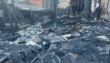 Na mieste tragédie vo Veľkom Šariši zriadili pietne miesto. Hovorili sme s otcom troch z detí, ktoré zahynuli