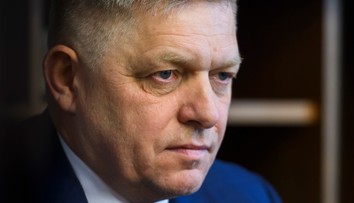 Fico chváli Suska za prepustenie Kováčika. PS hovorí o odmene za mlčanie