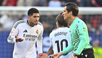 Tvrdí, že nadával sebe, nie rozhodcovi. Bellingham spoznal trest za vulgarizmy