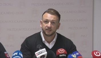 Eštok chváli bezpečnosť Slovenska a výsledky polície. „Žije mimo reality,“ kritizuje ho opozícia