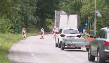 Po vyše roku sa Devínska cesta konečne opraví, vodiči však zažijú náročné dopravné týždne. Platiť budú obmedzenia