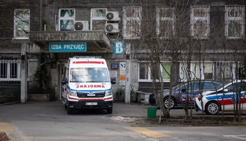 Osemročný chlapec náhle prestal dýchať. Sanitka prišla až po 24 minútach