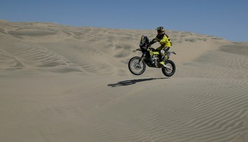 Dakar: Svitko v 7. etape na 14. mieste, triumf Corneja