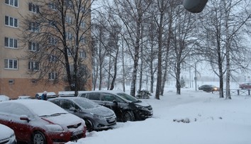 Kto nemusí, nech nikam nejde. V podtatranskej oblasti cestári vyhlásili prvý kalamitný stupeň