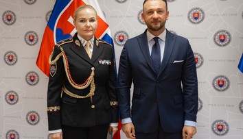 Prvá žena na čele polície. Matúš Šutaj Eštok vymenoval Janu Maškarovú za policajnú prezidentku