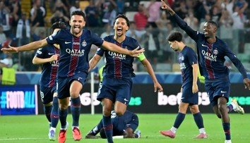 Dráma dospela až do penált, jeho súper štyri zahodil. Paríž ovládol súboj o najlepší tím planéty