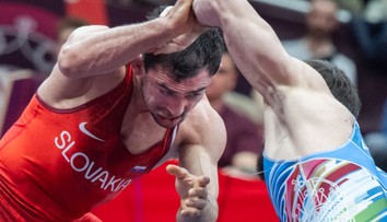 Slovenskú medailovú zbierku na ME v zápasení rozšíril Salkazanov. Spokojnosťou však nežiaril