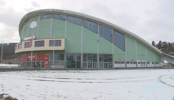 Prešovský zimný štadión stále nie je dokončený. Za predraženú rekonštrukciu pritom mestu hrozí pokuta