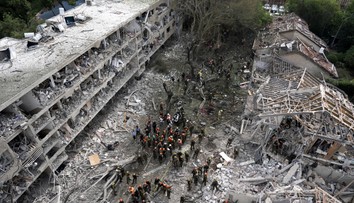 Tel Aviv zasiahli rakety. Irán útočil aj na medzinárodné letisko