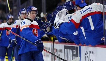 Trénerovi bolo hráčov ľúto. Mladí Slováci však pôjdu do zvyšku MS do 20 rokov s veľkým sebavedomím