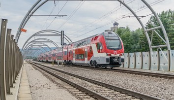 Vlaky mali zlacnieť až o polovicu. Vláda návrh zatiaľ stopla