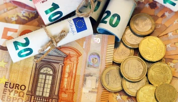 Finančné príspevky pre veľkú skupinu Slovákov sú ohrozené. Ide o desiatky eur mesačne