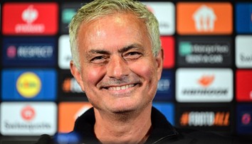 VIDEO: José Mourinho sa opäť predviedol. Po šokujúcom čine si jeho náprotivok neodpustil brilantné divadlo