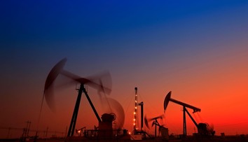 Dobrá správa pre motoristov v ťažkých časoch. Svet by mohla zaplaviť lacnejšia ropa