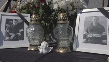 Po jednom zostalo dieťa, druhý sa mal ženiť. Kolegovia sa nevedia zmieriť so smrťou hasičov