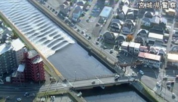 Japonsko zasiahlo silné zemetrasenie aj cunami