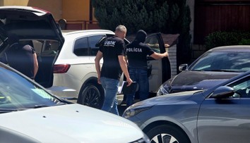 FOTO: Veľká policajná razia „Brat“ na východe Slovenska. Zadržali troch ľudí