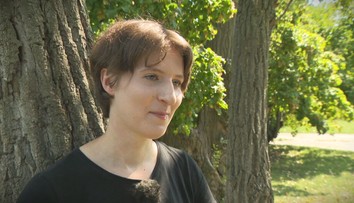 Psychopatka či odpad spoločnosti. Pre nenávistné útoky kvôli sexuálnej orientácii Lucia odišla zo Slovenska