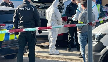Zvrat v prípade dobodaného muža z Ilavy. Vyšetrovatelia zadržali a obvinili jeho 29-ročnú priateľku