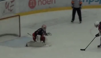 VIDEO: Tínedžer z Česka rutinérsky prekabátil brankára, vychválili ho aj v zámorí
