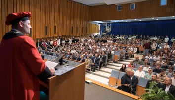 Koniec povinnej záverečnej práce na Slovensku? Študenti budú môcť školu ukončiť aj inak