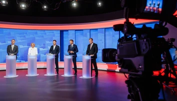 Predvolebnú debatu českých politických lídrov zakončili hádkou. Pustili sa do seba členovia strán Piráti a Stačilo!