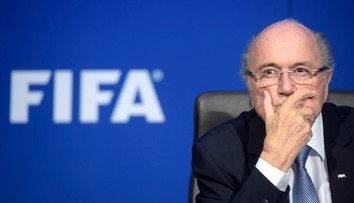 Blatter o novom prezidentovi: "Infantino je dôstojný nástupca"