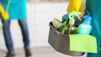 Sú čistiace prostriedky vo vašej domácnosti bezpečné? Môžu obsahovať škodlivé látky