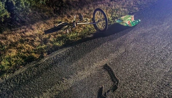 Smrť na ceste za Čiernou nad Tisou. Cyklista po zrážke s autom zomrel