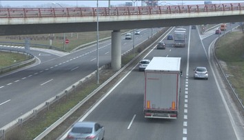 Dni plné obmedzení: Hlavnú dopravnú tepnu v krajine zatvoria v jednom smere